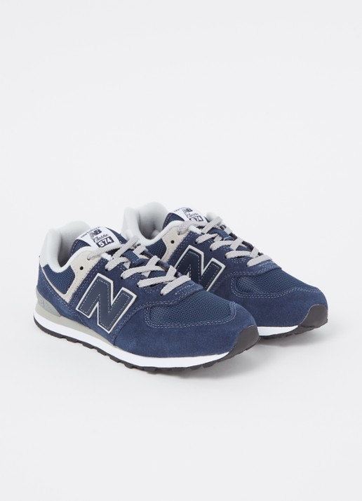 New Balance 574 sneaker met suède details - voorkant 2 donkerblauw