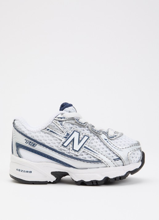 New Balance 740 sneaker met mesh details - voorkant donkerblauw