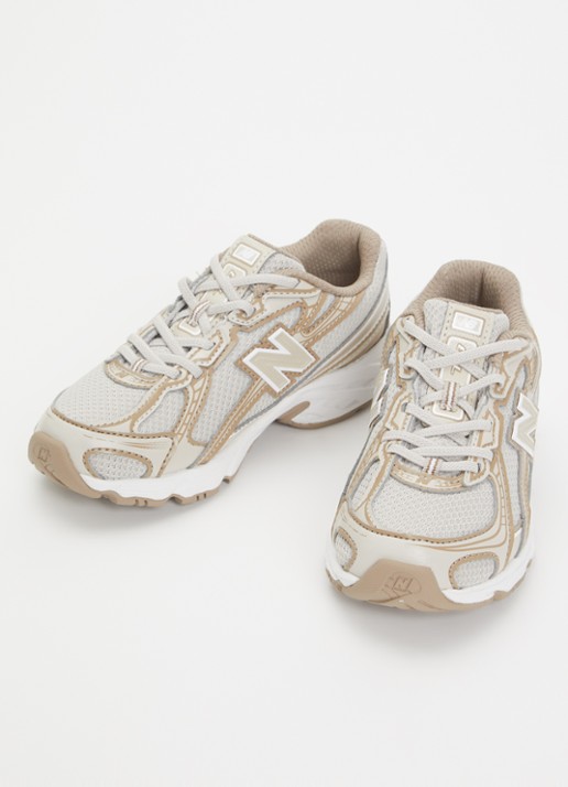 New Balance 740 sneaker met mesh details - voorkant 2 donkerbeige