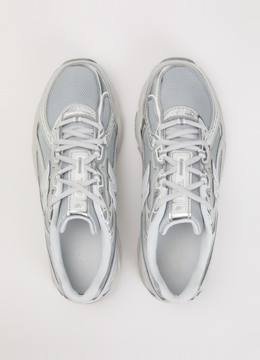 New Balance 740 sneaker met metallic finish en logo - detail 2 zilver