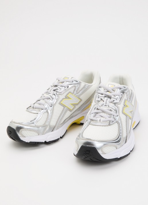New Balance 740 sneaker van mesh met metallic finish - voorkant 4 zilver