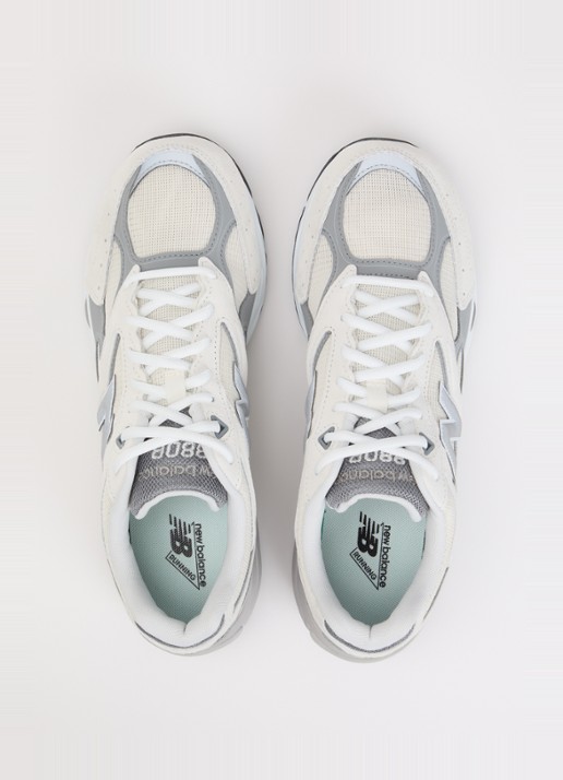 New Balance 880R sneaker met details van suède - detail 3 gebroken wit