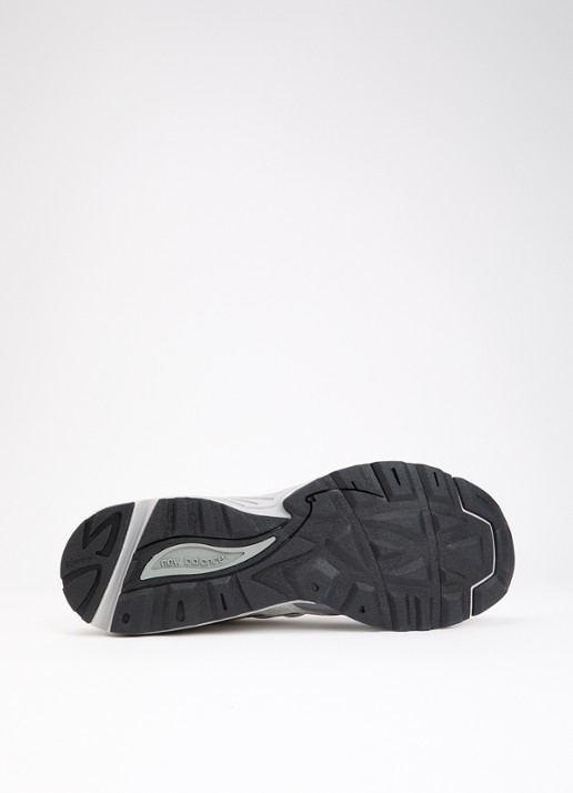 New Balance 880R sneaker met details van suède - detail 4 gebroken wit