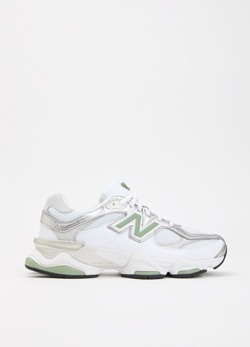 New Balance 9060 sneaker met mesh details en logo
