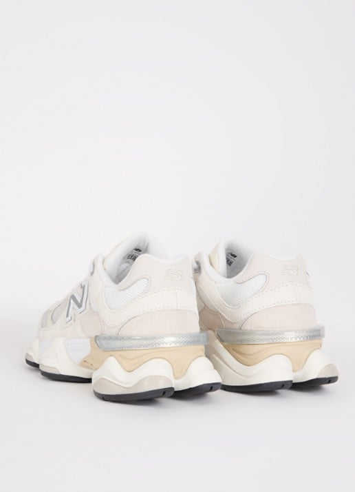 New Balance 9060 sneaker met mesh details - achterkant 6 gebroken wit