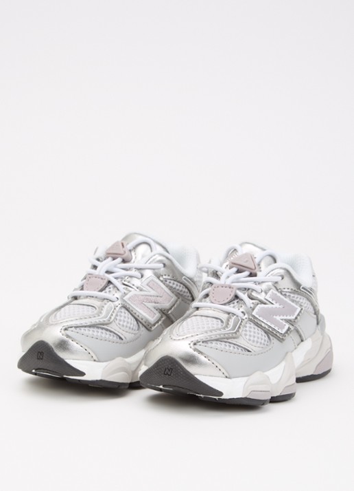New Balance 9060 sneaker met mesh details - voorkant 4 grijs