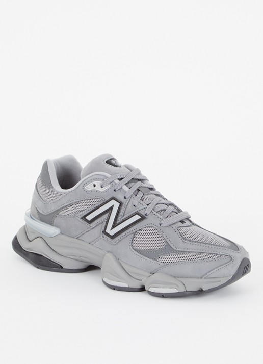 New Balance 9060 sneaker met suède details - voorkant grijs