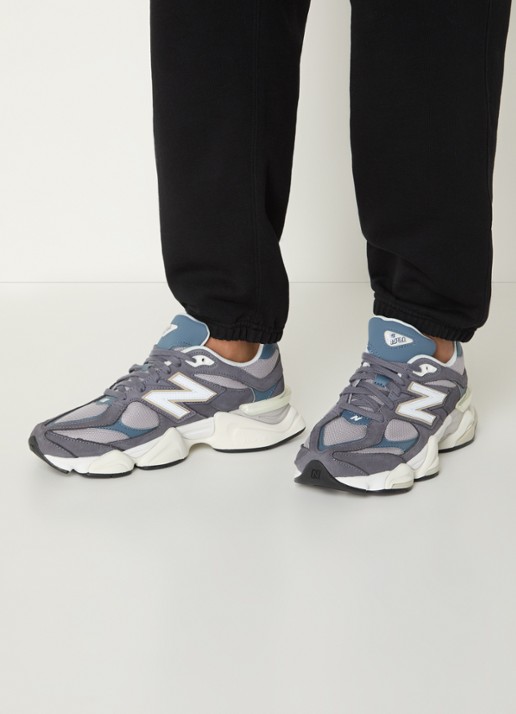 New Balance 9060 sneaker van leer met logo - voorkant 3 violet