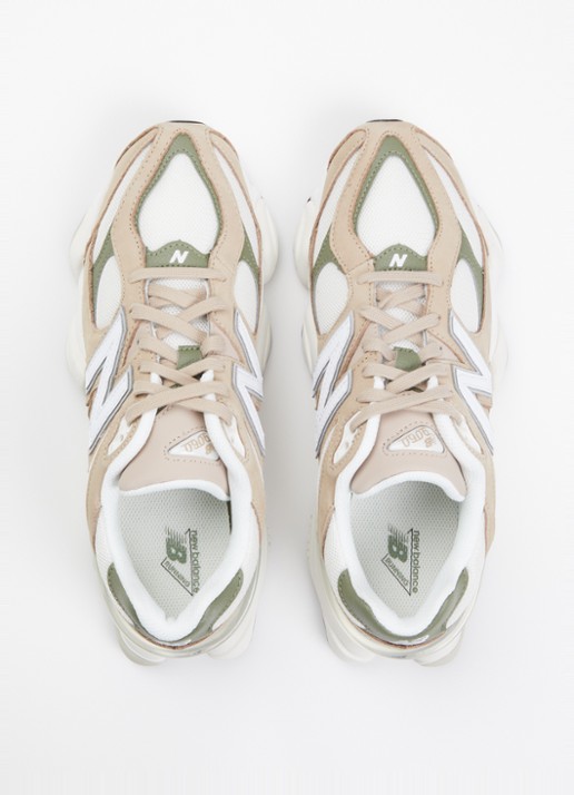 New Balance 9060 sneaker van mesh met leren details - detail 5 beige