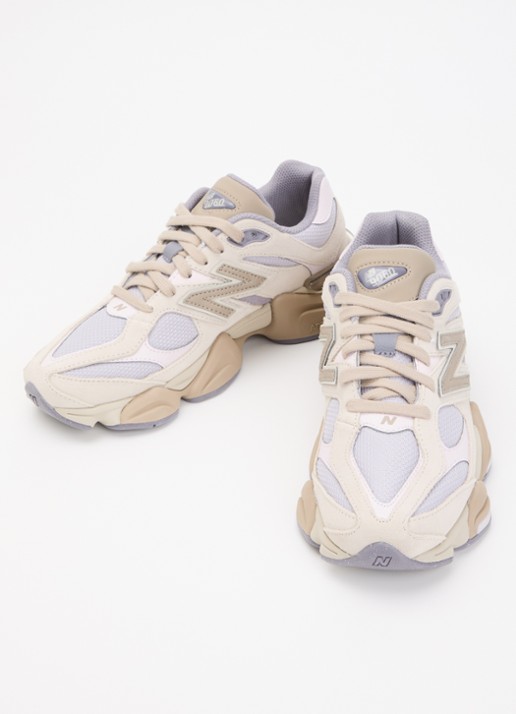 New Balance 9060 sneaker van mesh met suède details - detail 2 donkerbeige
