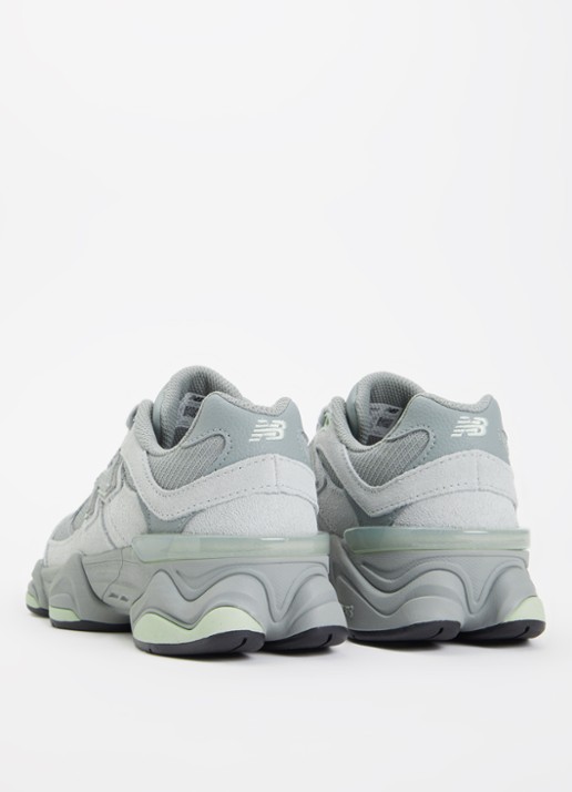 New Balance 9060 sneaker van suède met logo - achterkant 4 olijfgroen