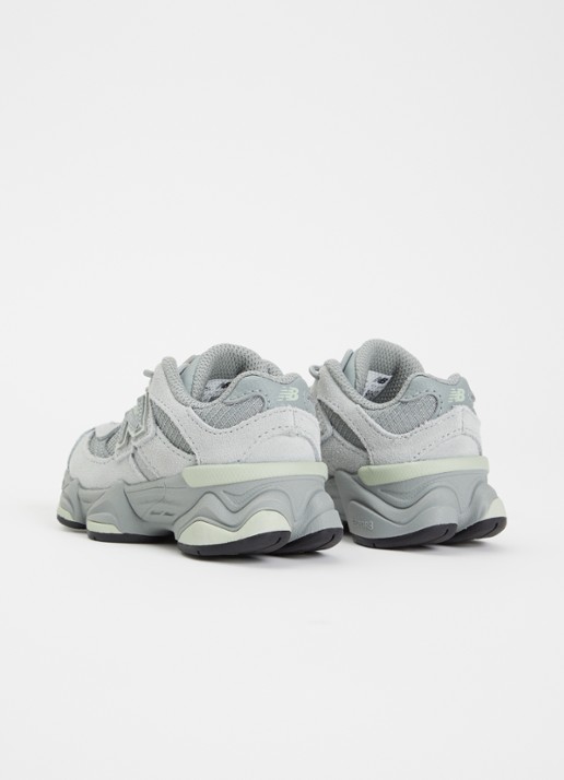 New Balance 9060 sneaker van suède met logo - achterkant 4 olijfgroen