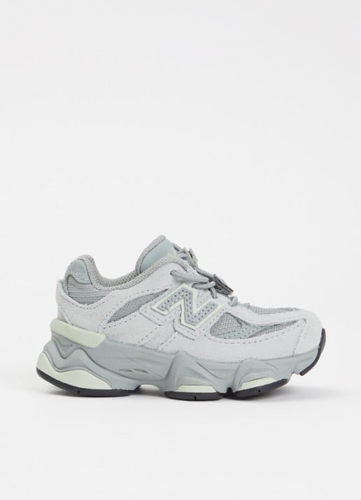 New Balance 9060 sneaker van suède met logo