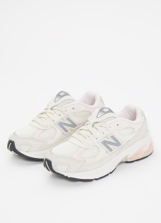 New Balance Abzorb 2010 sneaker van suède met details van mesh - voorkant 2 gebroken wit