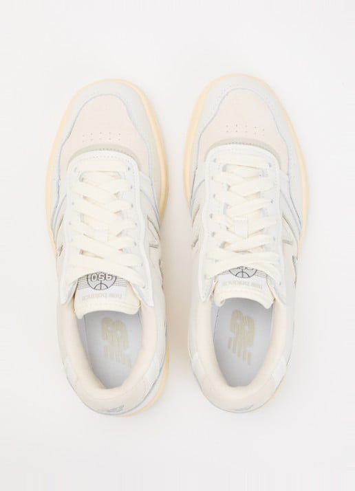 New Balance BB950 sneaker van leer met details van nubuck - detail 3 creme