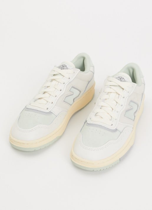 New Balance BB950 sneaker van leer met details van nubuck - detail 2 lindegroen
