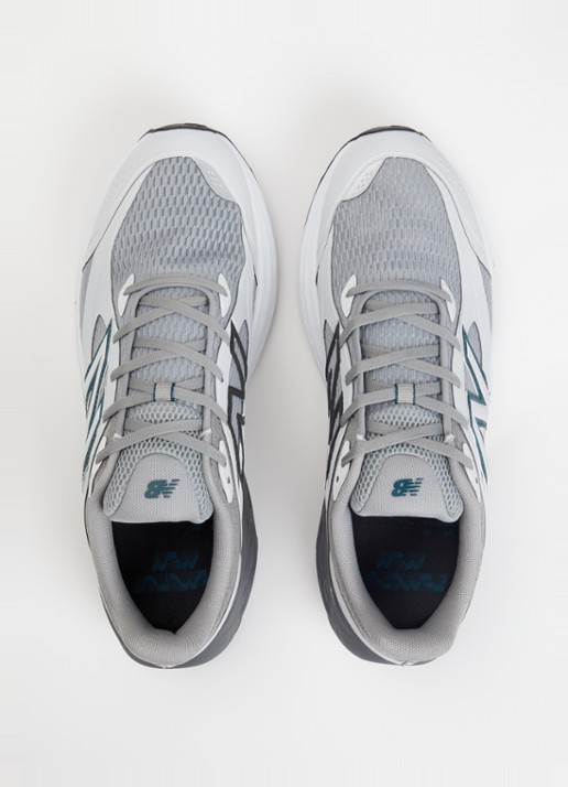 New Balance Fresh Foam sneaker met mesh details - detail 2 grijs