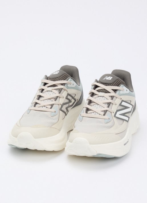 New Balance Fresh Foam sneaker met mesh details - detail 4 beige