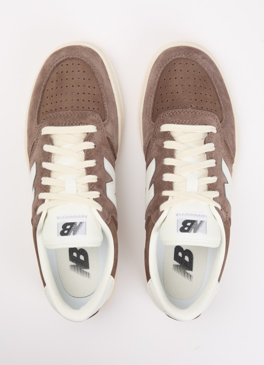 New Balance T500 sneaker van suède - detail 3 bruin