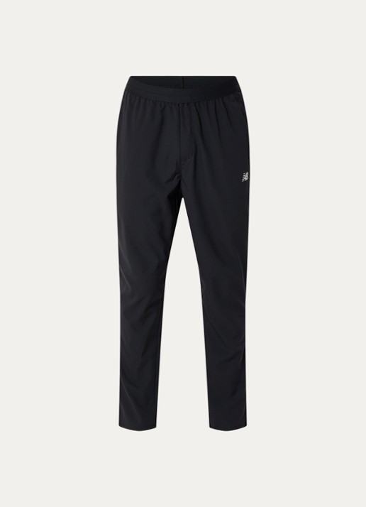 New Balance Tapered fit trackpants met logo en steekzakken - voorkant 2 zwart