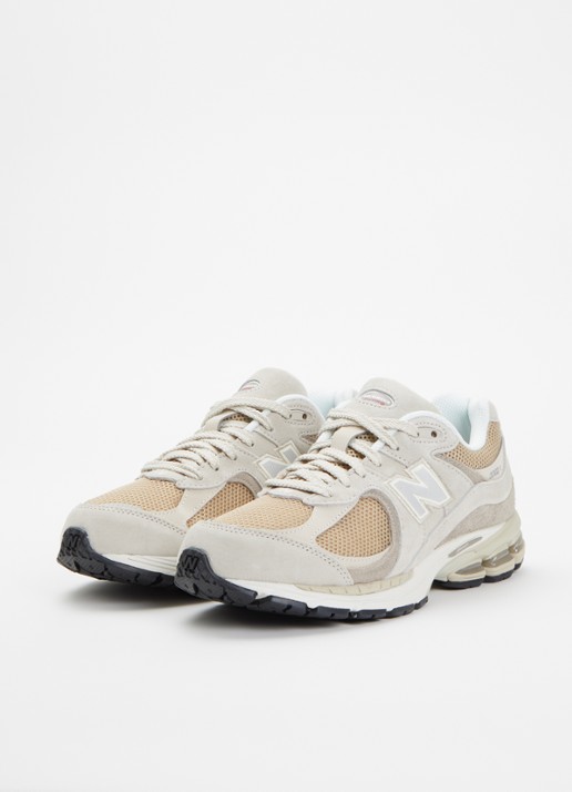New Balance U2002 sneaker van suède met mesh details - detail 4 taupe