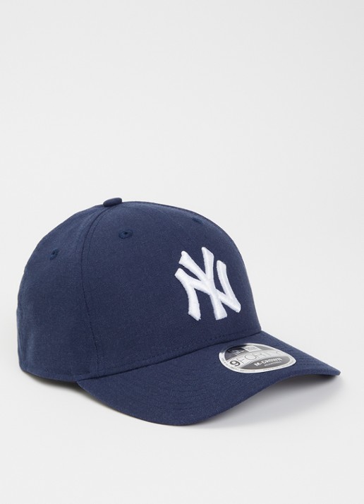 New Era 9Forty pet in linnenblend met logoborduring