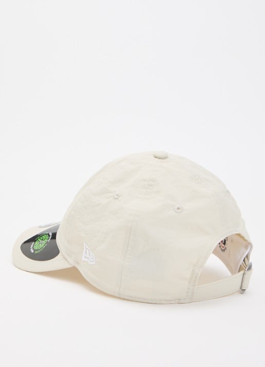 New Era  9Twenty pet met logoborduring - detail beige