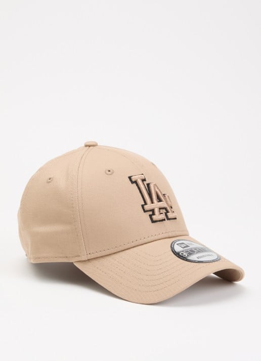 New Era Pet met logoborduring