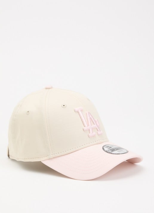 New Era Pet met logoborduring