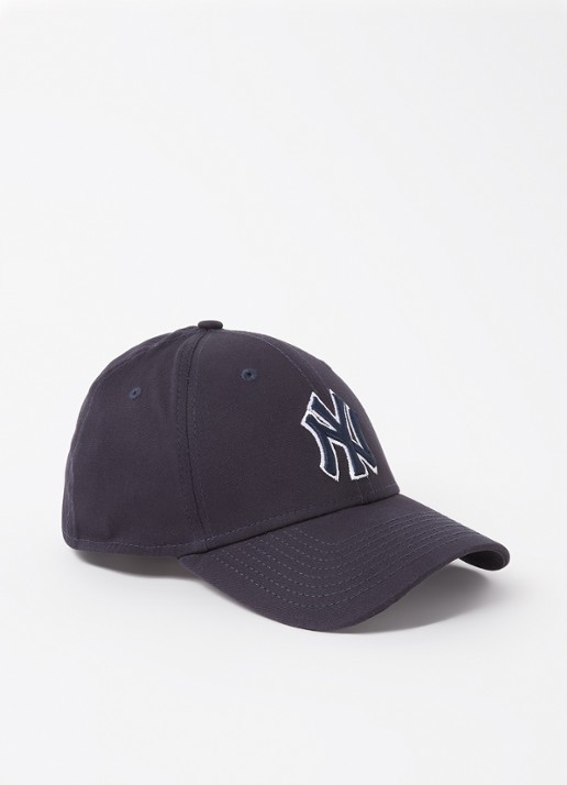 New Era Pet met New York Yankees borduring - voorkant 2 donkerblauw
