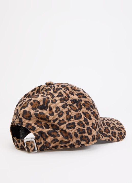New Era Pet van corduroy met logoborduring en panterprint - detail bruin