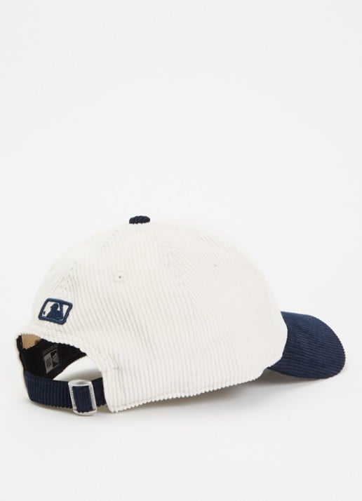 New Era Pet van corduroy met logoborduring  - achterkant donkerblauw
