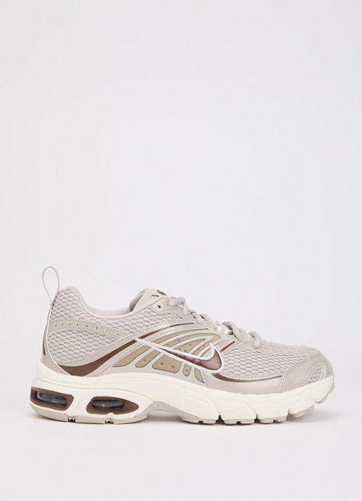 Nike Air Max Moto 2k sneaker met details van mesh  - voorkant paars