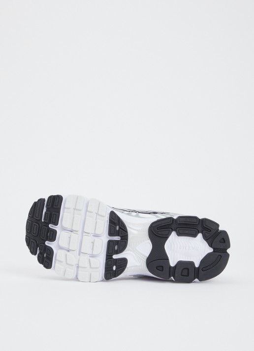 Nike Air Max Moto 2K sneaker met mesh details - detail 4 zilver