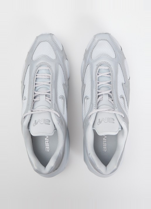 Nike Air Max Muse sneaker met mesh details en metallic finish - detail 2 zilver