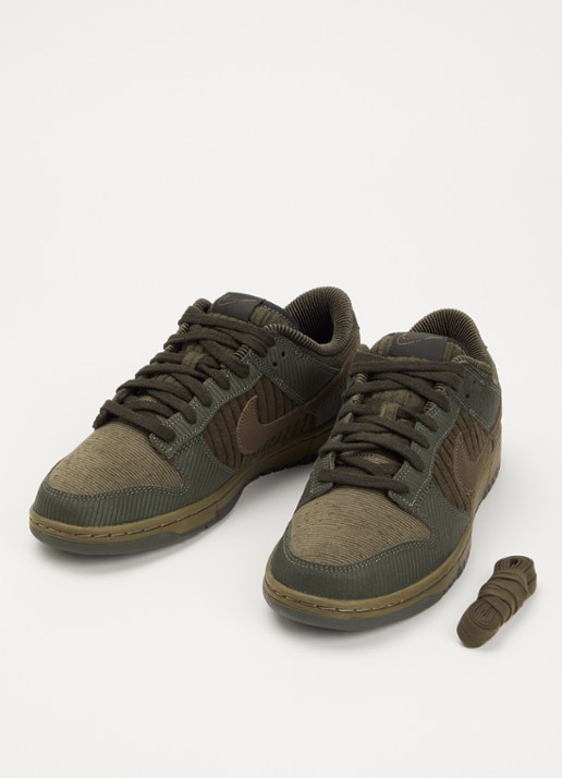 Nike Dunk Low sneaker van corduroy  - detail 2 khaki