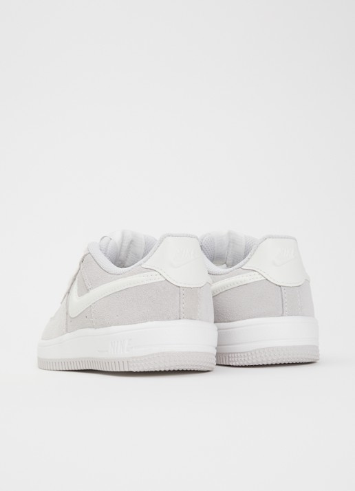 Nike Force 1 sneaker van suède - achterkant beige