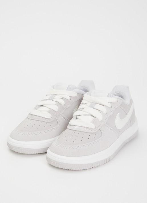 Nike Force 1 sneaker van suède - voorkant 3 beige