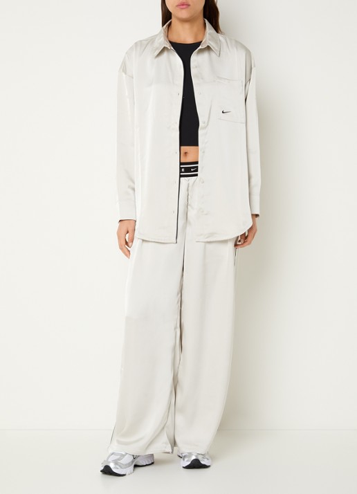 Nike High waist loose fit broek van satijn met logoband - voorkant 4 donkergroen