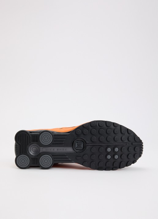 Nike Shox R4 sneaker met logo - detail 4 oranje