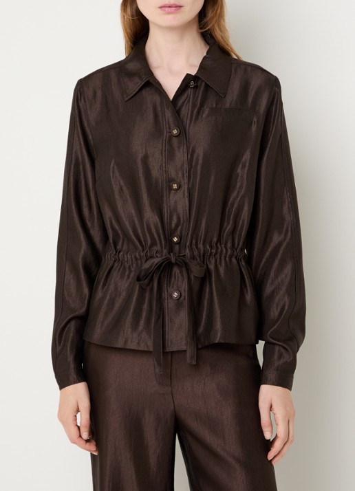 NIKKIE Alira blouse met metallic finish - detail 2 chocoladebruin