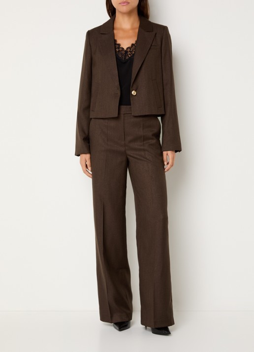 NIKKIE Anou high waist straight fit pantalon met steekzakken - voorkant 2 donkerbruin