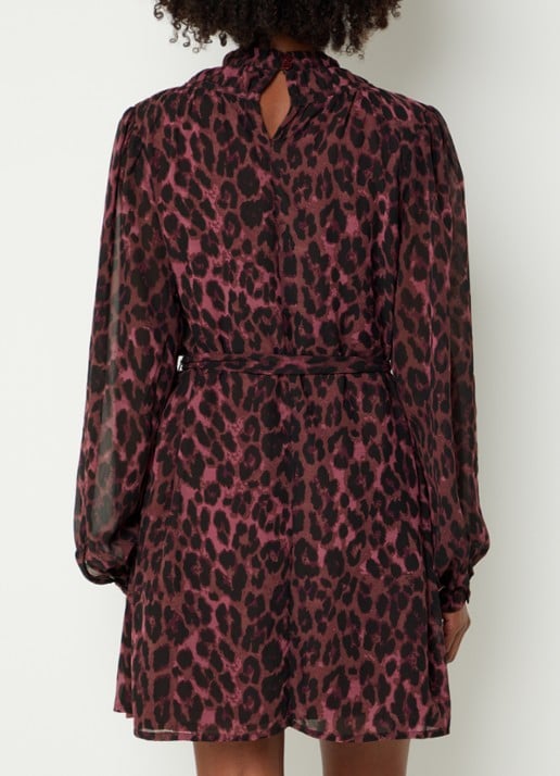 NIKKIE Arabella mini jurk met dierenprint - achterkant 3 aubergine