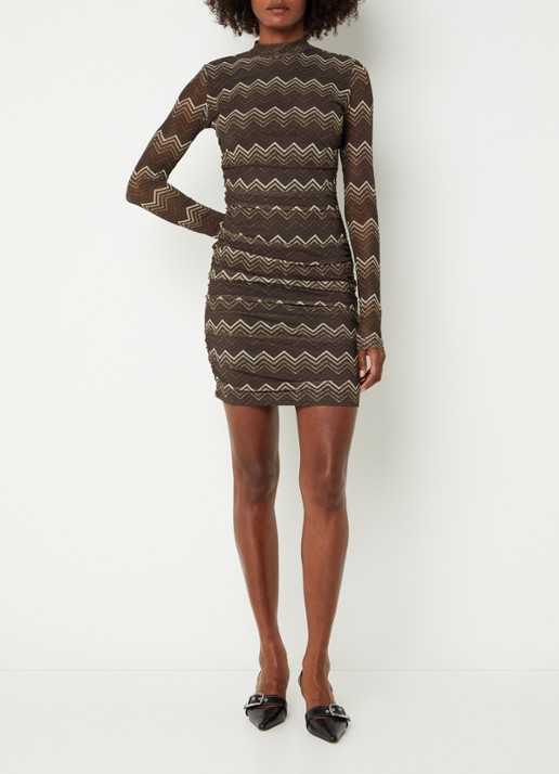 NIKKIE Ariva midi jurk met print - voorkant 4 donkerbruin