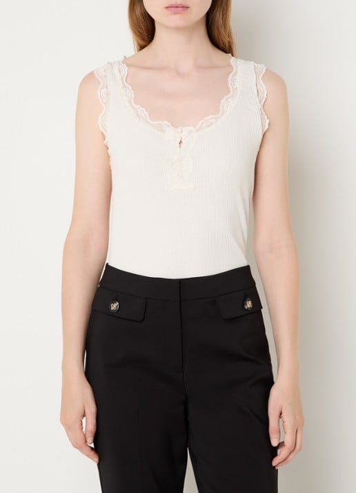NIKKIE Arlynn tanktop met ribstructuur en details van kant