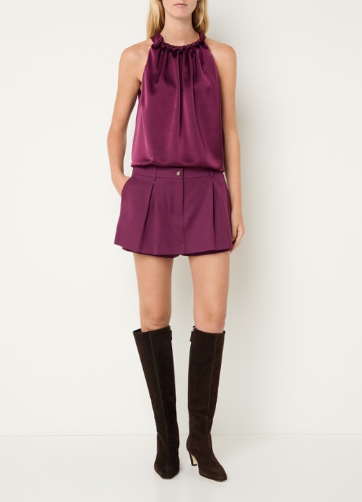 NIKKIE Ashira mini rok met plooidetail - voorkant 3 aubergine