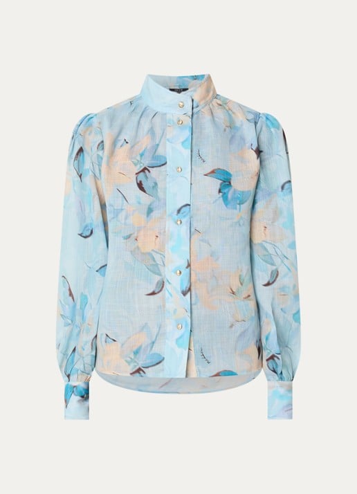 NIKKIE Avalon semi-transparante blouse met bloemprint  - voorkant lichtblauw