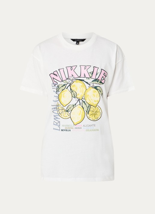 NIKKIE Lemon T-shirt met logo en print - voorkant wit