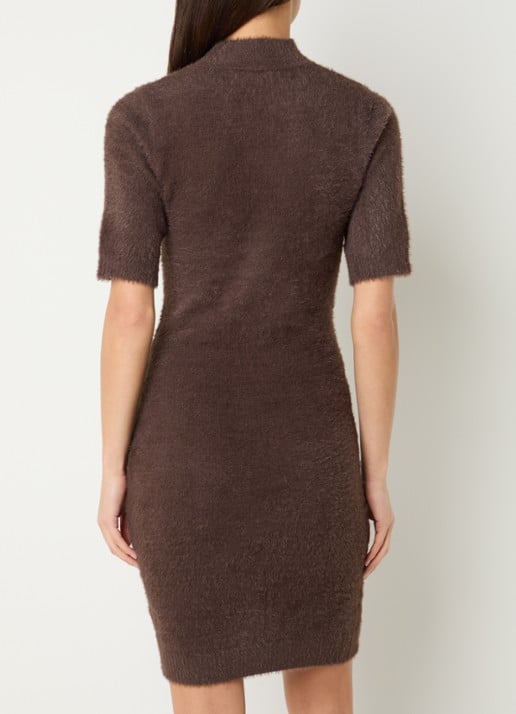 NIKKIE Otaru mini trui-jurk met col - achterkant bruin