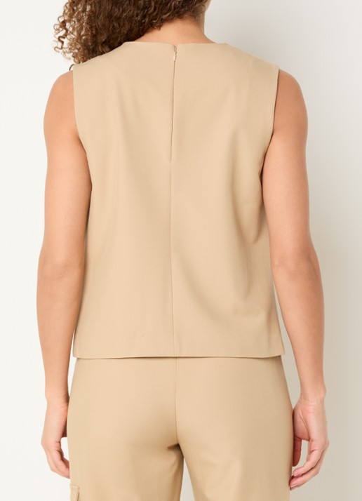 NIKKIE Parlo mouwloze top met klepzak - achterkant camel